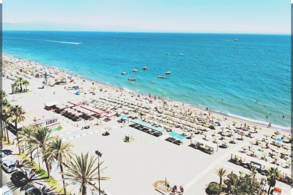 Bonito Apartamento De Dos Dormitorios En El Centro Y Calle San Miguel Torremolinos Esterno foto