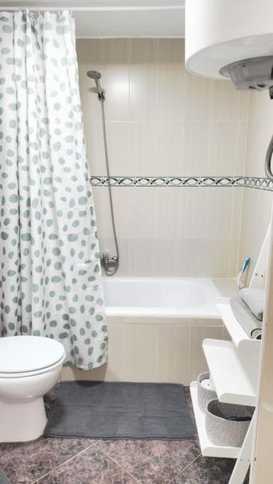 Bonito Apartamento De Dos Dormitorios En El Centro Y Calle San Miguel Torremolinos Esterno foto